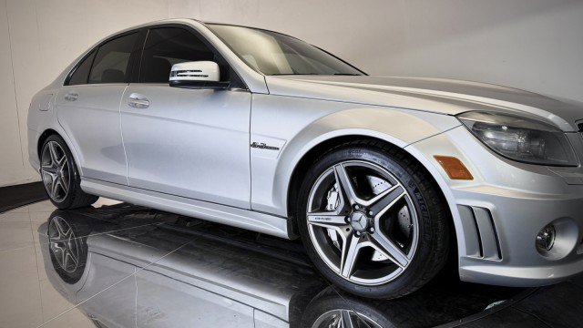 Used 2010 Mercedes-Benz C 63 AMG Sedan image 21