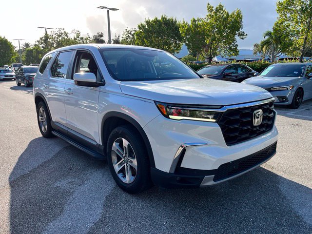 Used 2025 Honda Pilot EX-L image 1