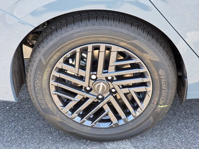 New 2026 Nissan Sentra SV w/ SV Convenience Package FWD image 8
