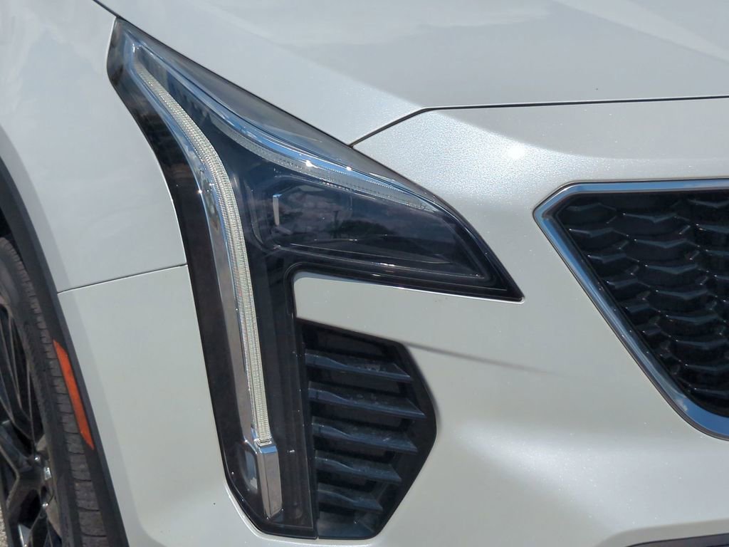 Used 2023 Cadillac XT4 Sport FWD image 9