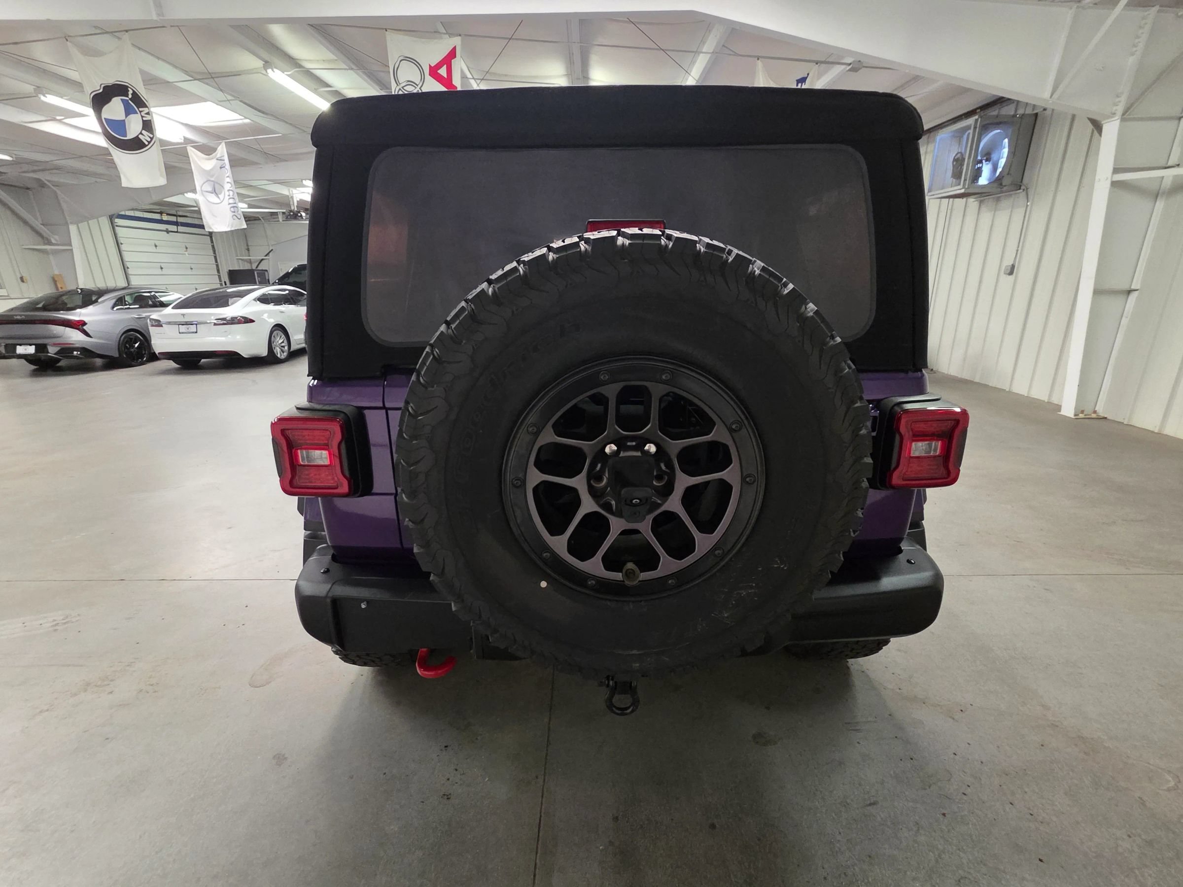 Used 2023 Jeep Wrangler Unlimited Rubicon w/ Xtreme 35 Tire Package AWD/4WD image 6