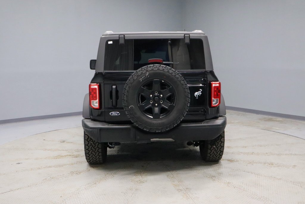Used 2024 Ford Bronco Black Diamond image 11