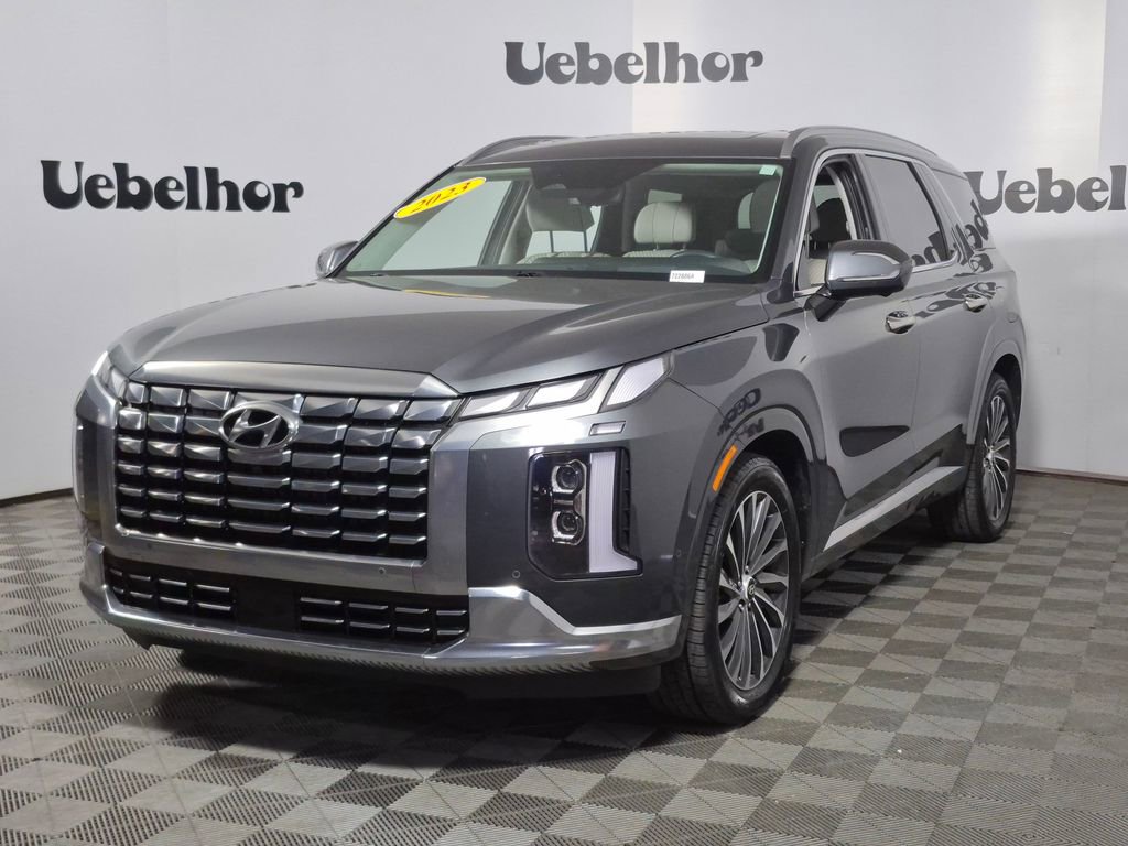 Used 2023 Hyundai Palisade Calligraphy w/ Cargo Package image 3