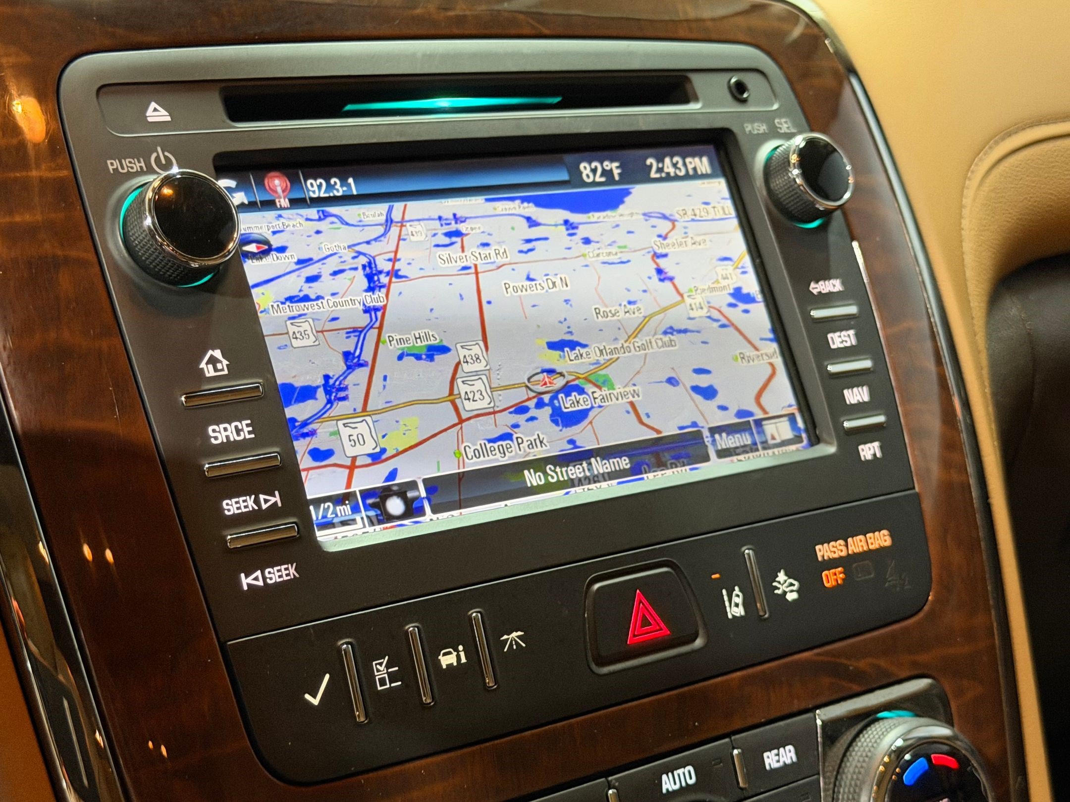 Used 2014 Buick Enclave Premium FWD image 16