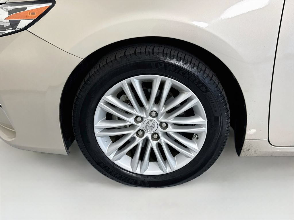 Used 2017 Lexus ES 350 w/ Accessory Package 2 FWD image 30