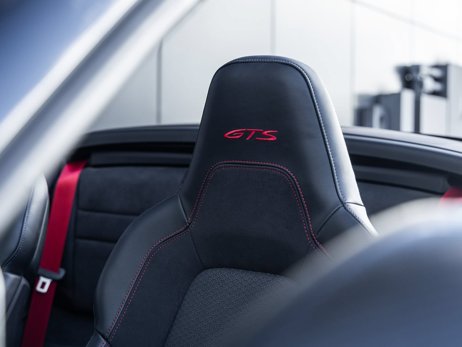 Certified 2026 Porsche 911 Carrera 4 GTS AWD/4WD image 20