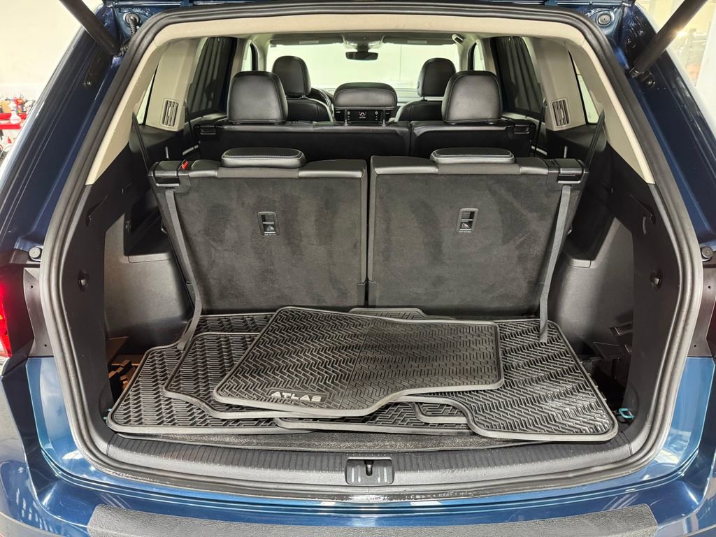 Used 2021 Volkswagen Atlas SEL R-Line image 27