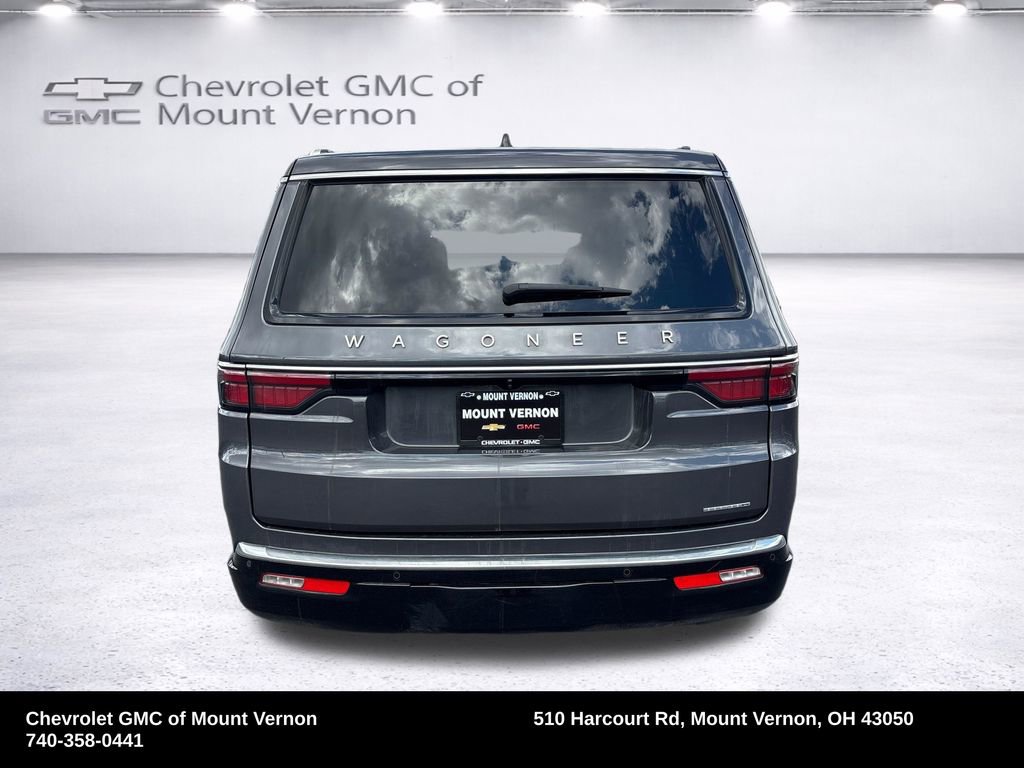Used 2024 Jeep Wagoneer Series II AWD/4WD image 4