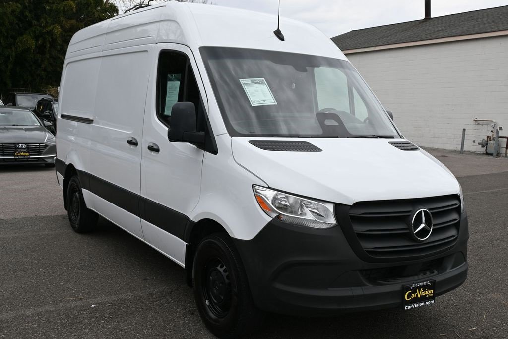 Used 2025 Mercedes-Benz Sprinter 2500 image 41
