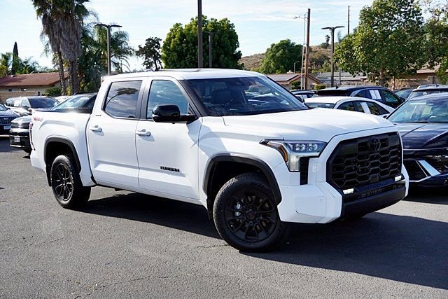 Used 2025 Toyota Tundra Limited w/ TRD Off-Road Package AWD/4WD image 3