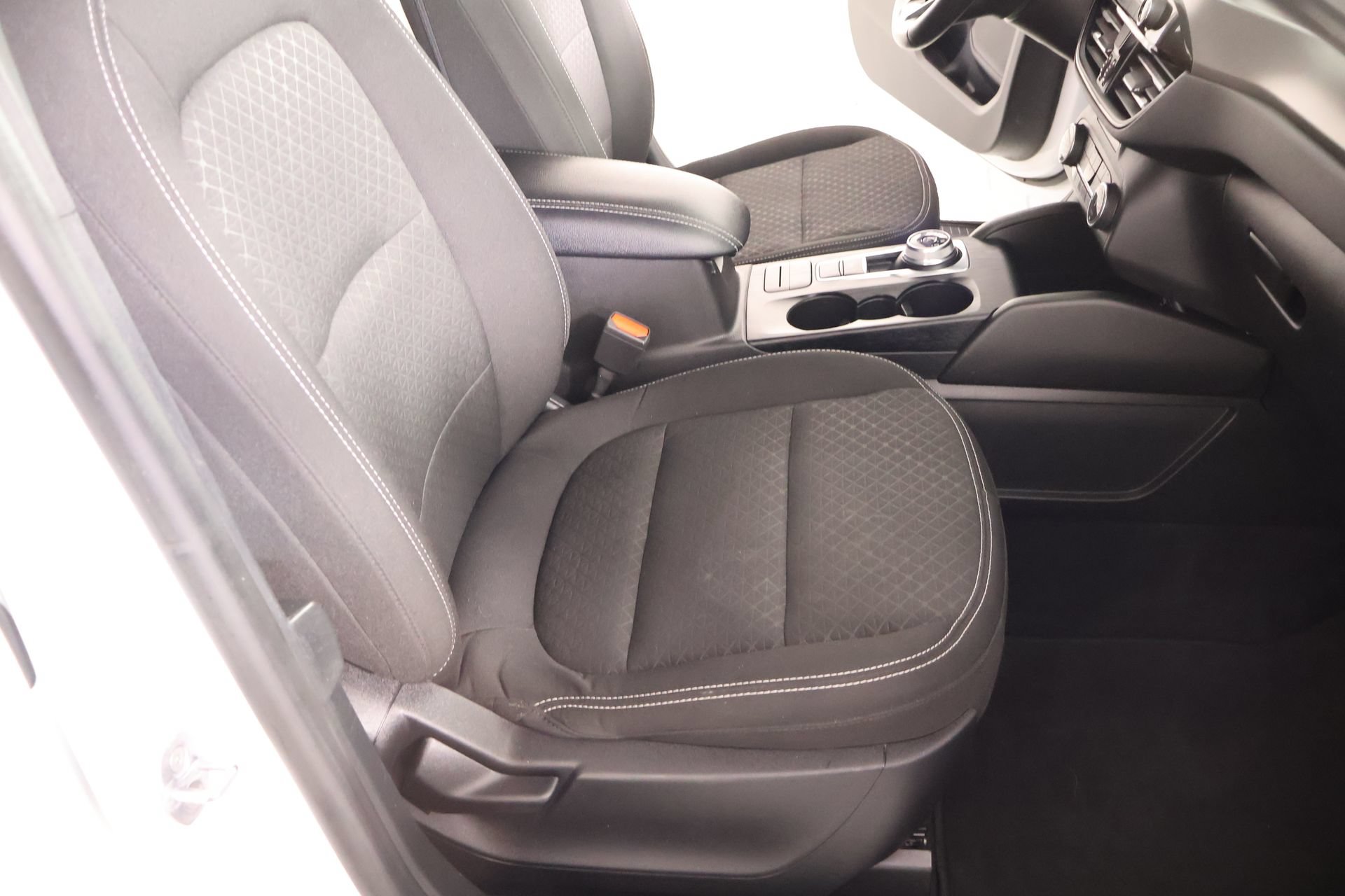 Used 2024 Ford Escape Active w/ Cold Weather Package FWD image 13