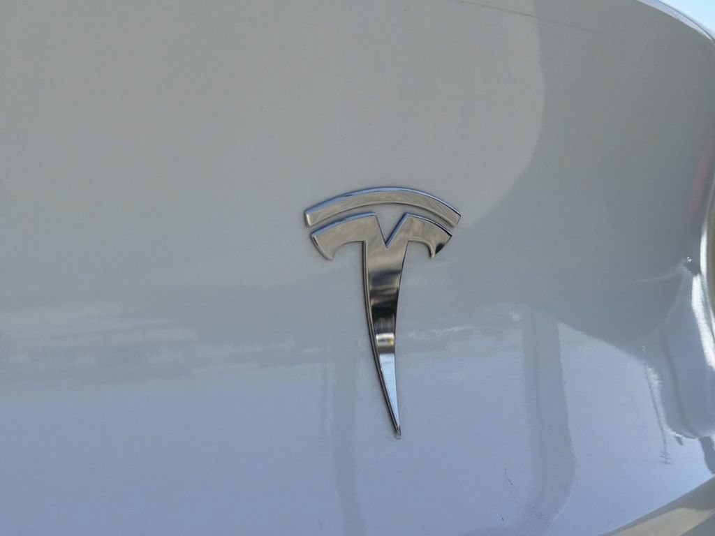 Used 2022 Tesla Model Y Performance AWD/4WD image 8