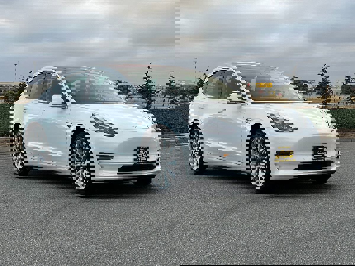 Used 2018 Tesla Model 3 Long Range image 3