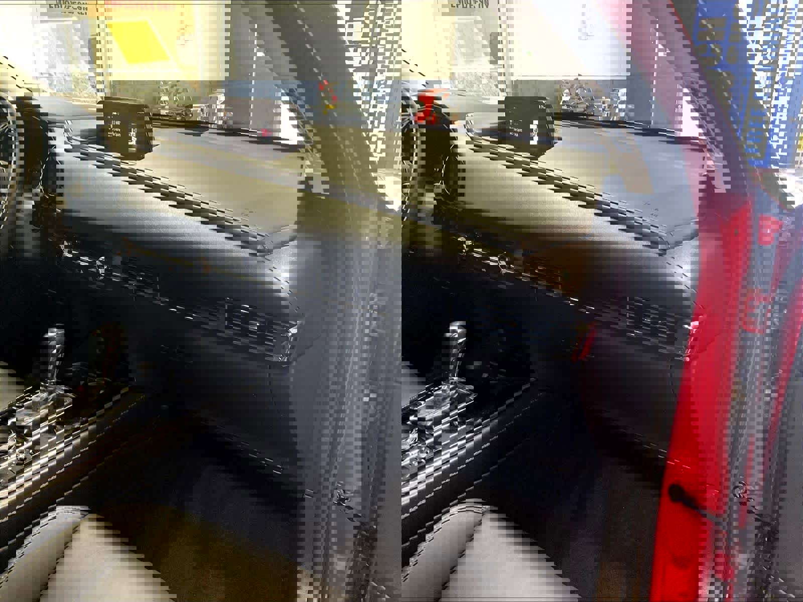 Used 2023 MAZDA CX-30 AWD 2.5 S w/ Preferred Package image 13