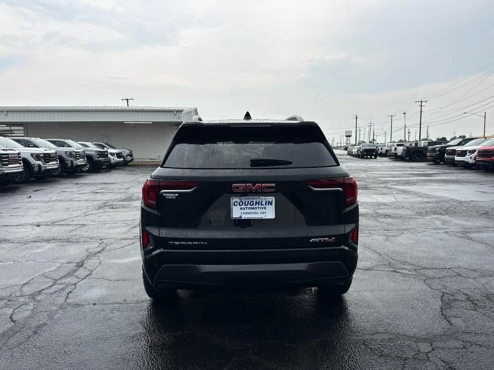 New 2027 GMC Terrain AT4 w/ Technology Package II AWD/4WD image 4