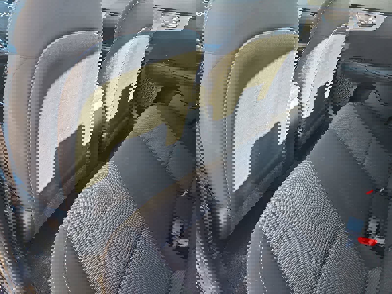 Used 2023 Kia Forte LXS image 18