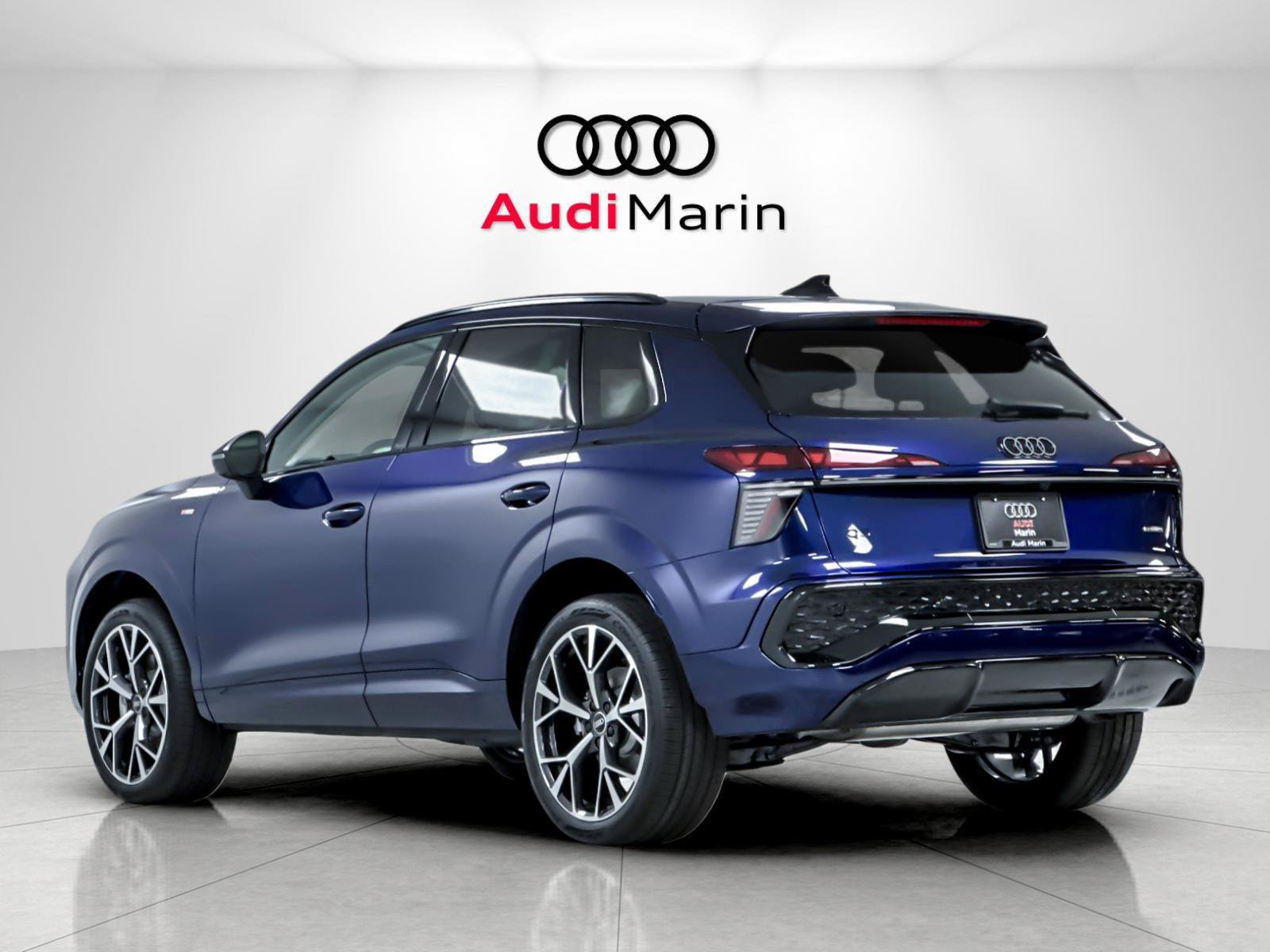 New 2026 Audi Q3 quattro 2.0T AWD/4WD image 3