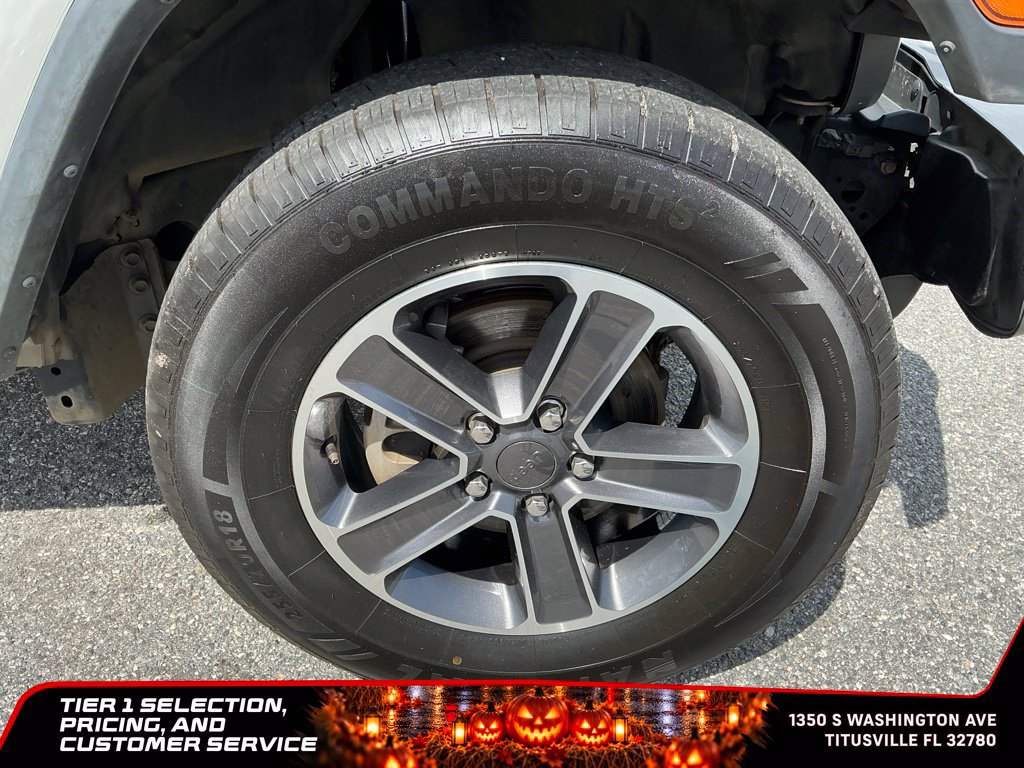 Used 2023 Jeep Wrangler Unlimited Sahara w/ Cold Weather Group AWD/4WD image 11