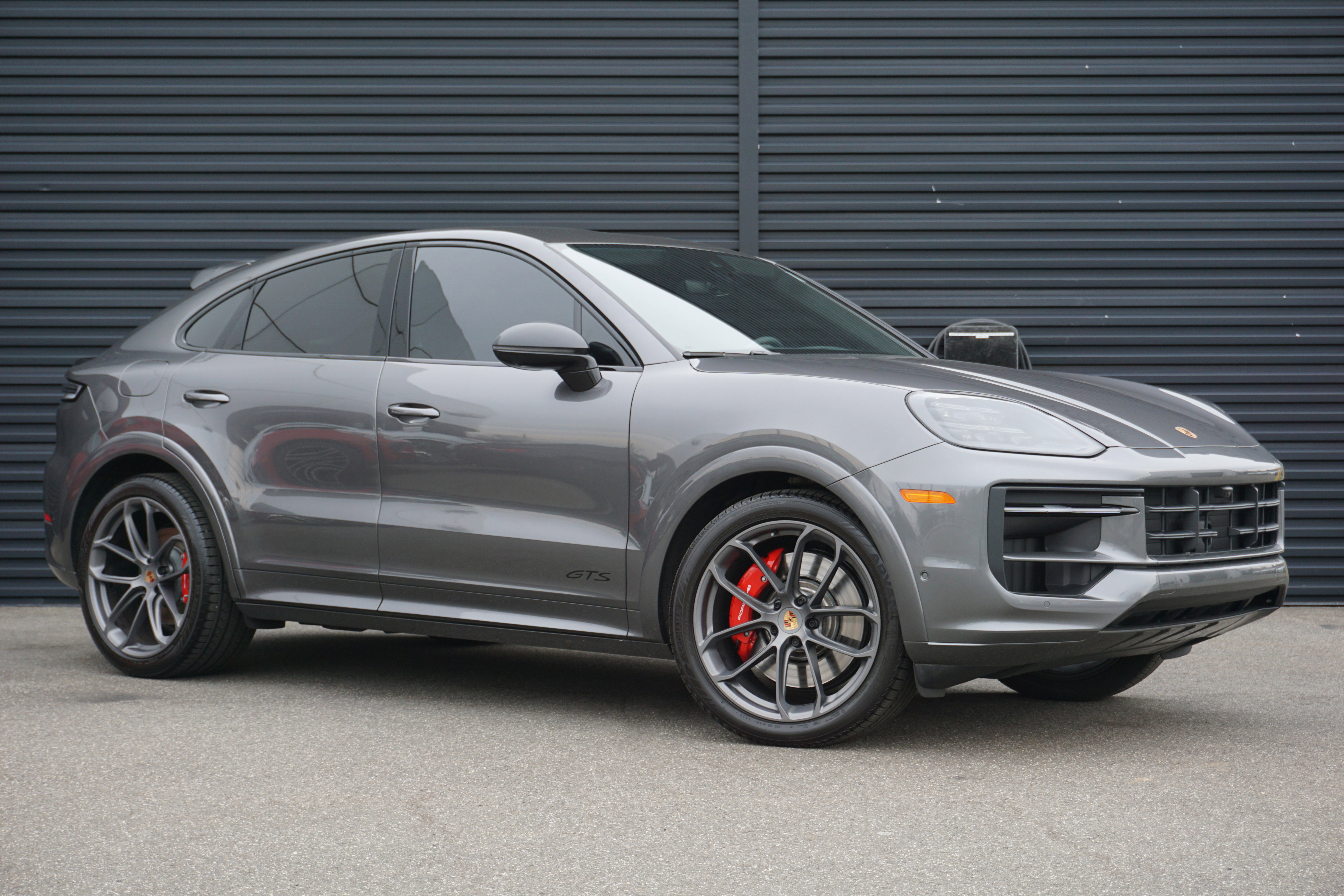 Certified 2025 Porsche Cayenne GTS image 9