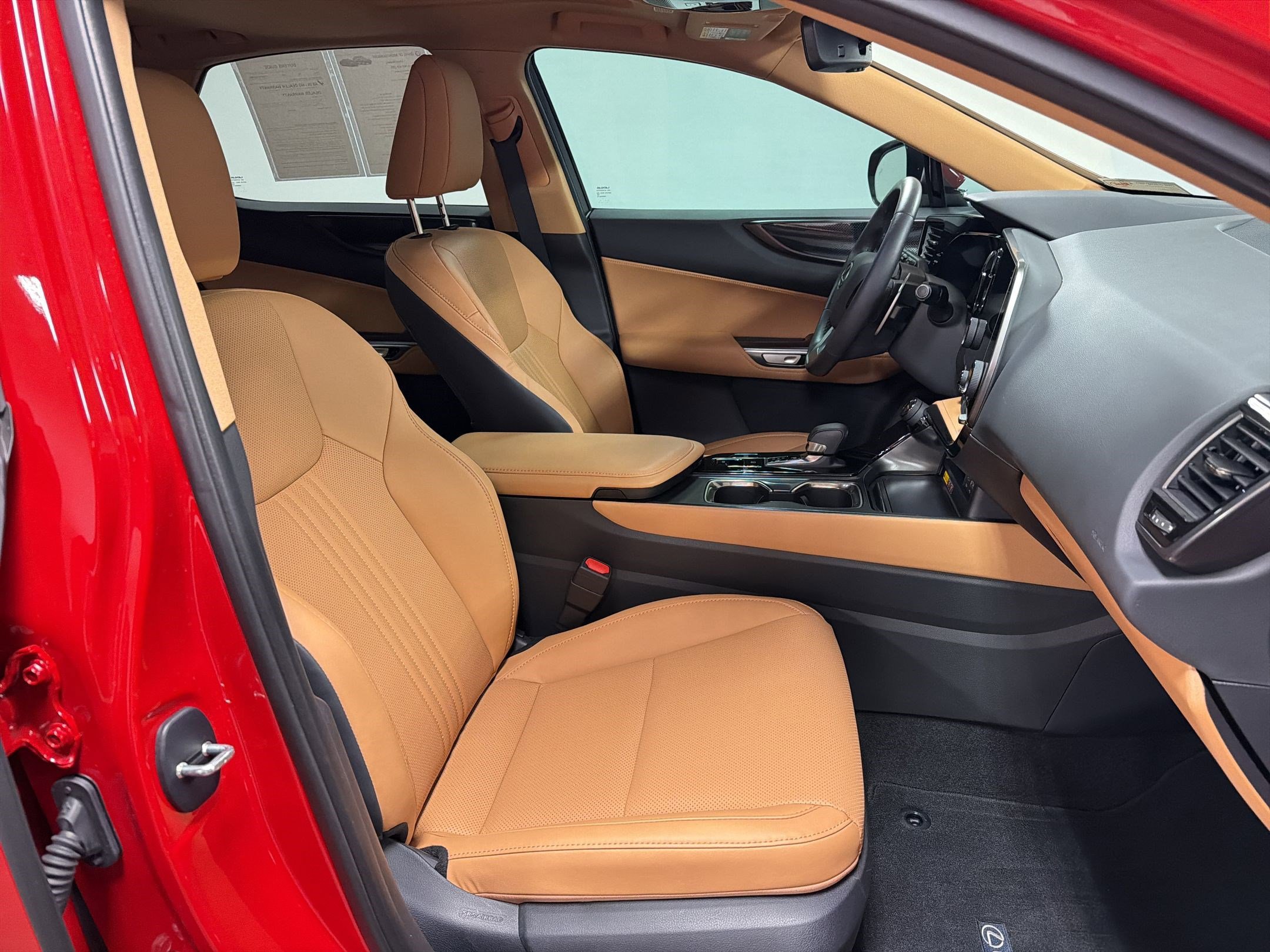 Used 2025 Lexus NX 250 FWD w/ Cold Area Package image 31