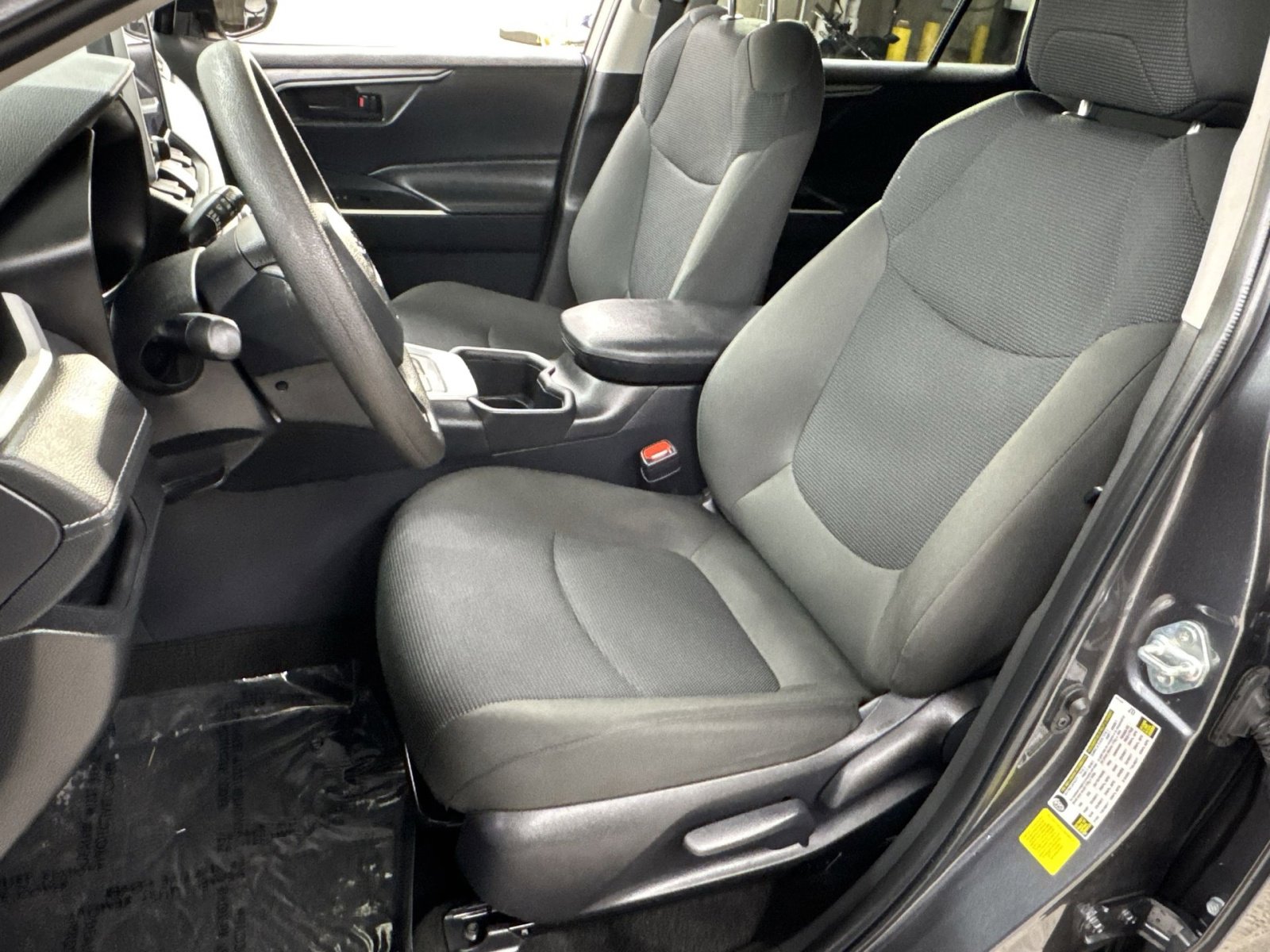 Used 2025 Toyota RAV4 LE AWD/4WD image 14