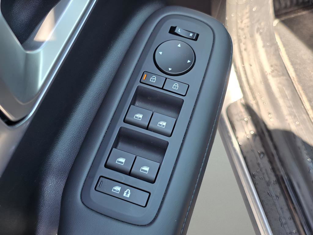 Certified 2025 Hyundai Santa Fe SEL AWD/4WD image 19