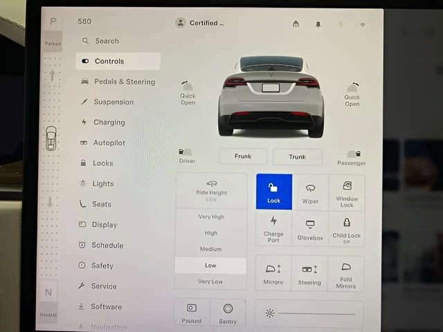 Used 2022 Tesla Model X image 42