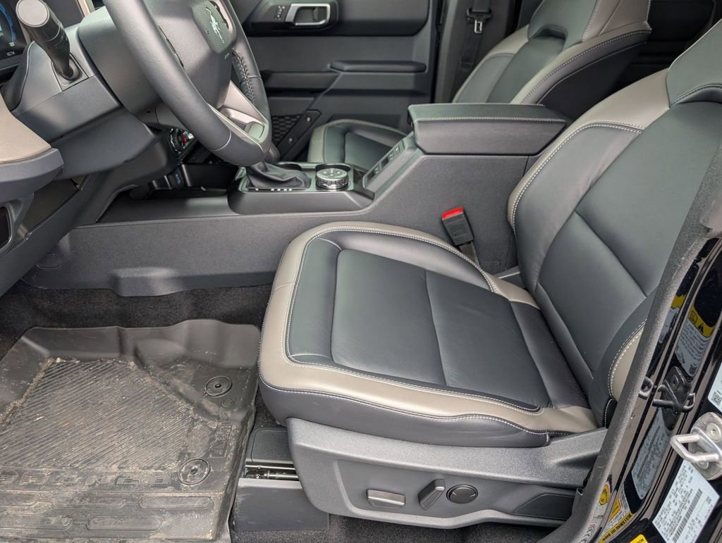 New 2025 Ford Bronco Outer Banks w/ Sasquatch Package image 20