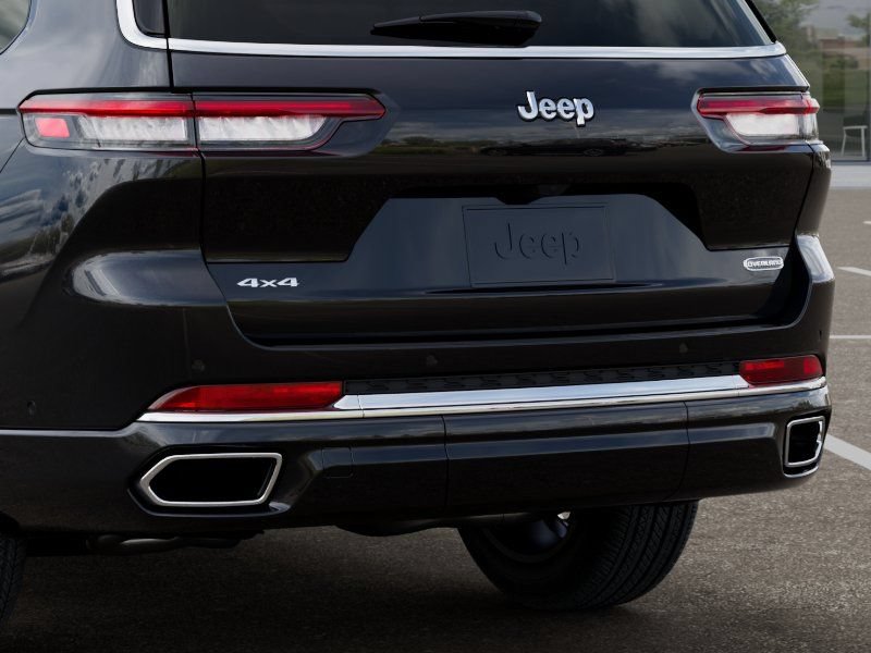 New 2025 Jeep Grand Cherokee L Overland w/ Advanced Protech Group III AWD/4WD image 14
