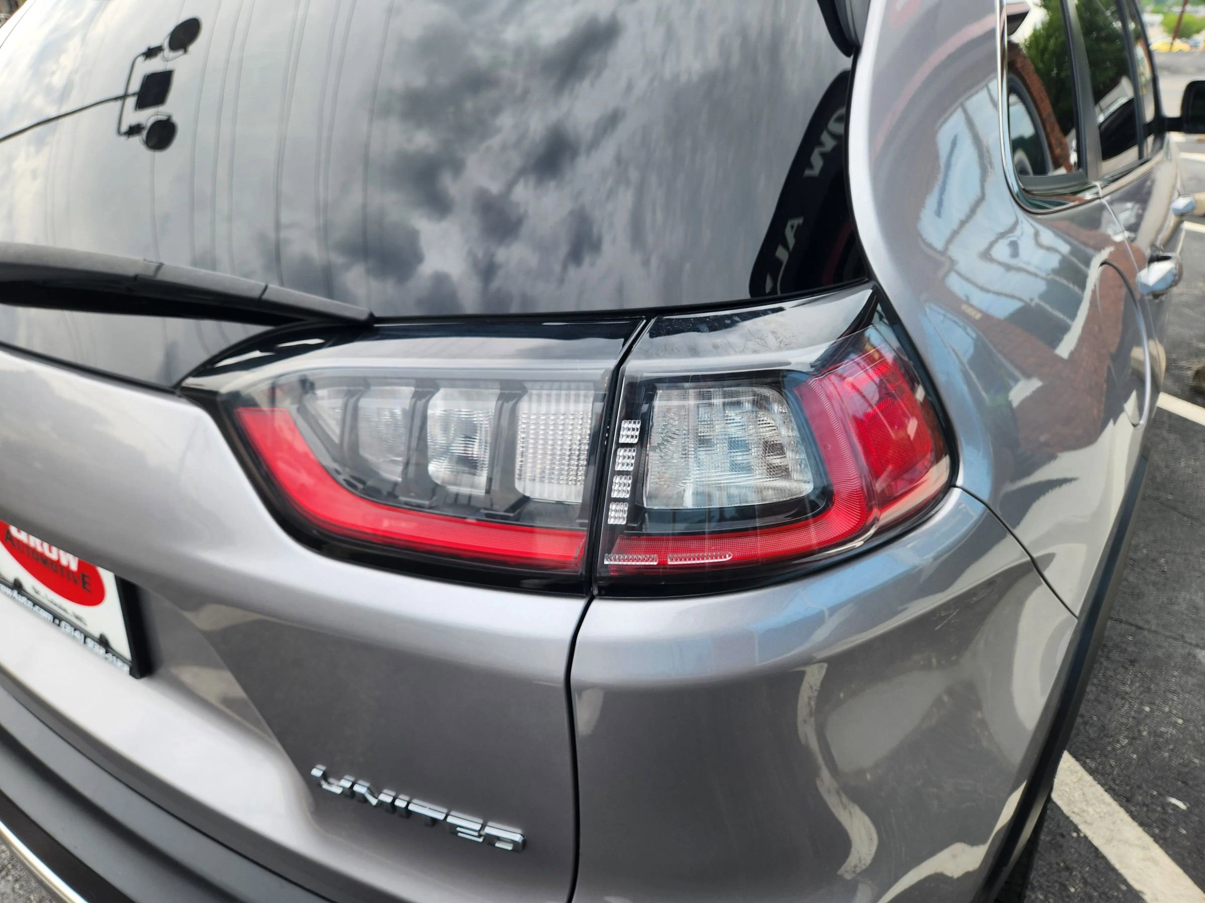 Used 2019 Jeep Cherokee Limited image 77