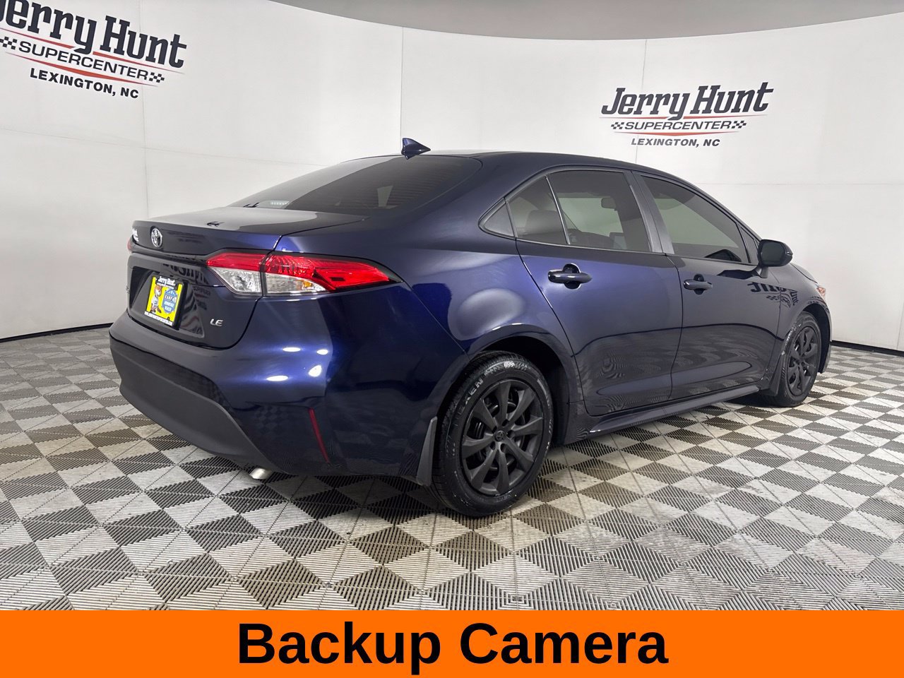 Used 2025 Toyota Corolla LE FWD image 6