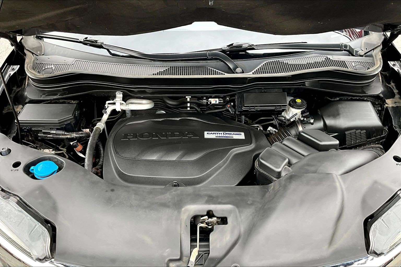Used 2017 Honda Pilot Touring image 9