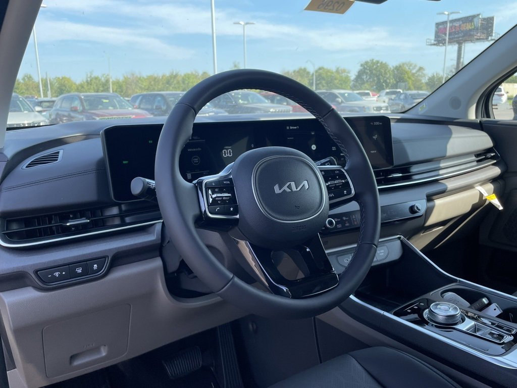 New 2026 Kia Carnival EX image 9