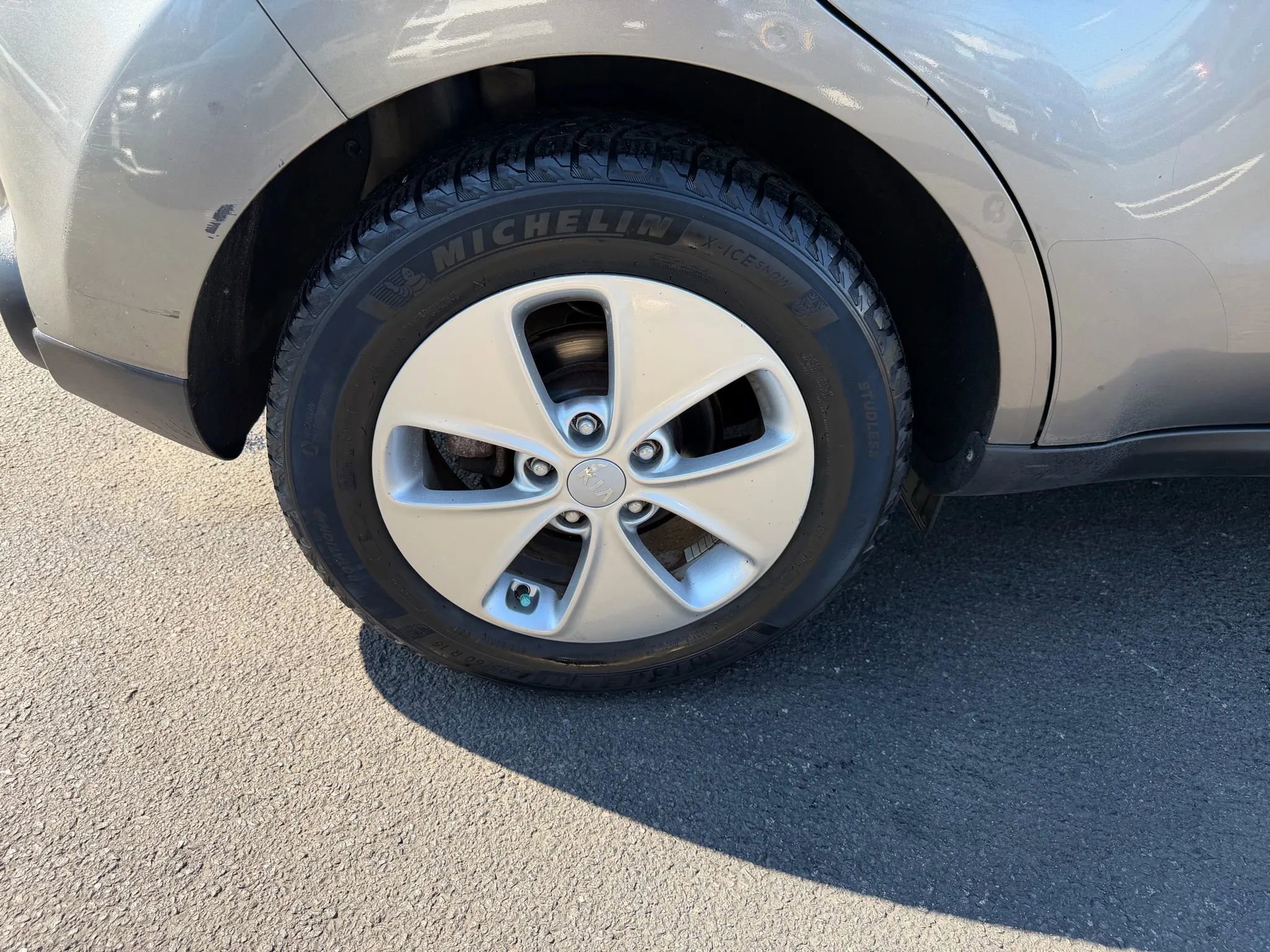Used 2015 Kia Soul FWD image 24