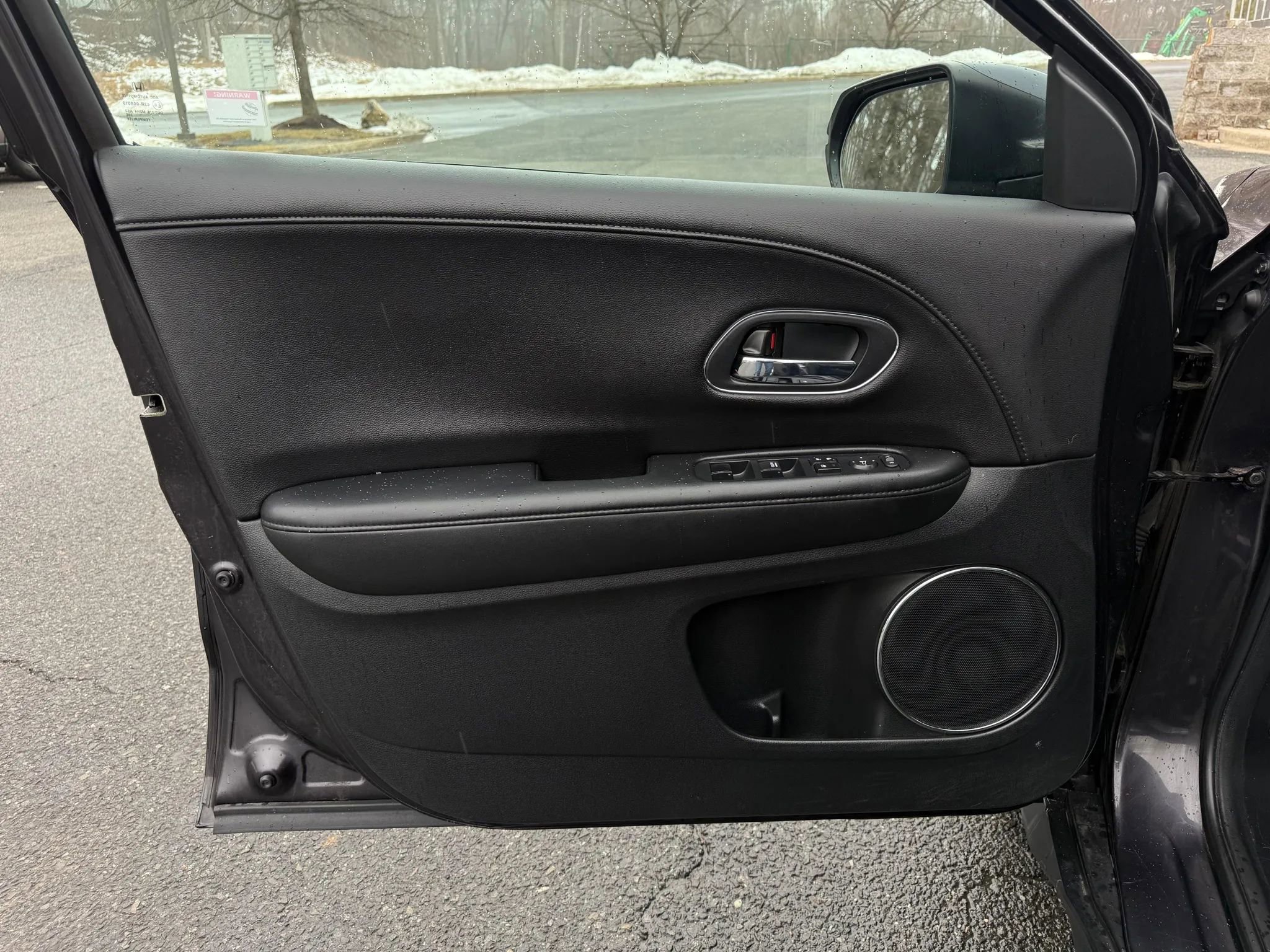 Used 2016 Honda HR-V EX-L image 17