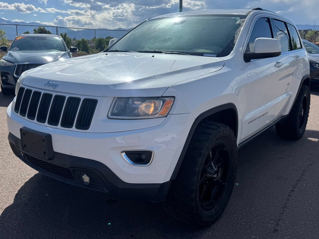 Used 2016 Jeep Grand Cherokee Laredo w/ Quick Order Package 23E AWD/4WD image 3