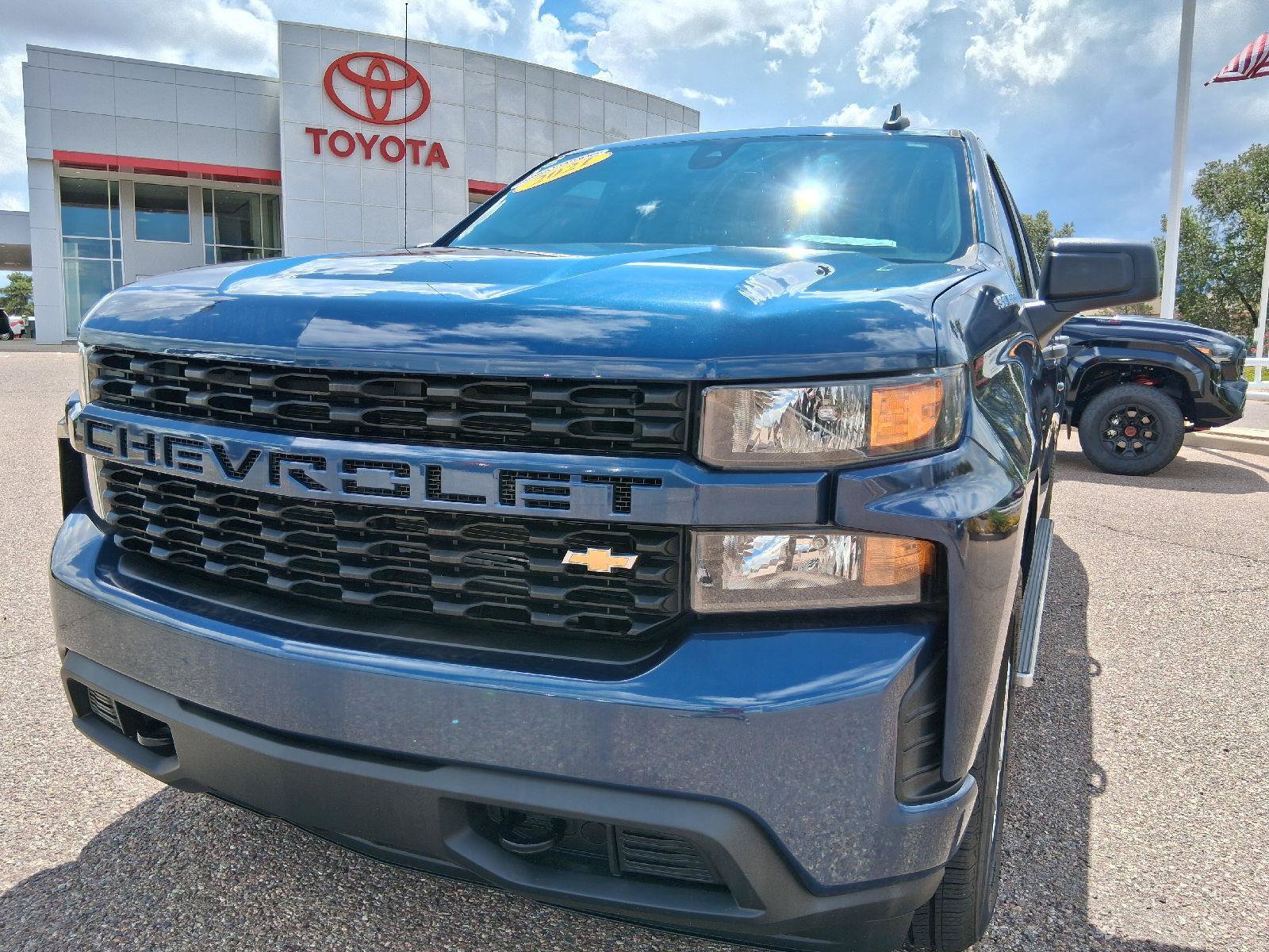 Used 2021 Chevrolet Silverado 1500 Custom w/ Safety Confidence Package RWD image 12