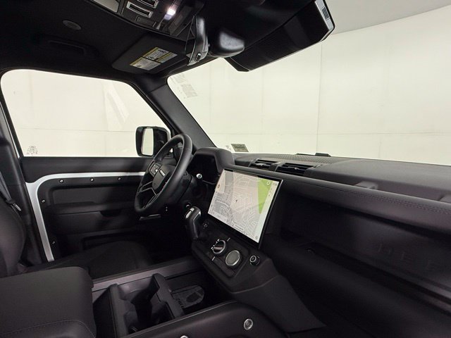 New 2026 Land Rover Defender 110 X-Dynamic SE AWD/4WD image 31