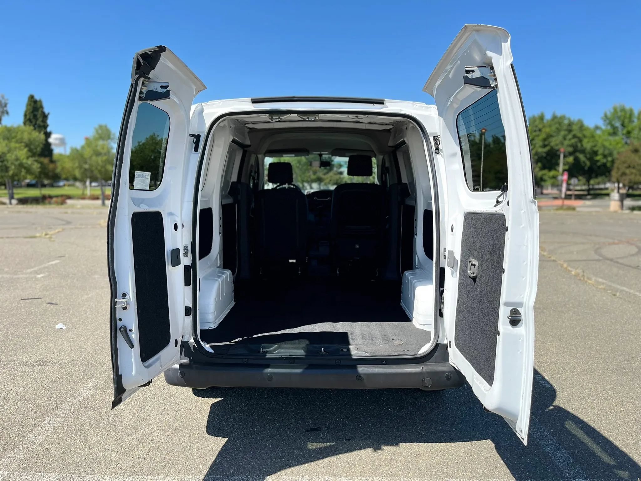Used 2019 Nissan NV200 S w/ Back Door Glass Package FWD image 13
