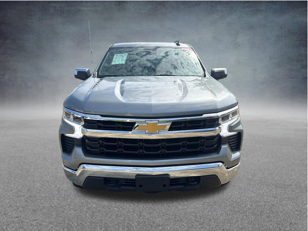 Used 2025 Chevrolet Silverado 1500 LT AWD/4WD image 2