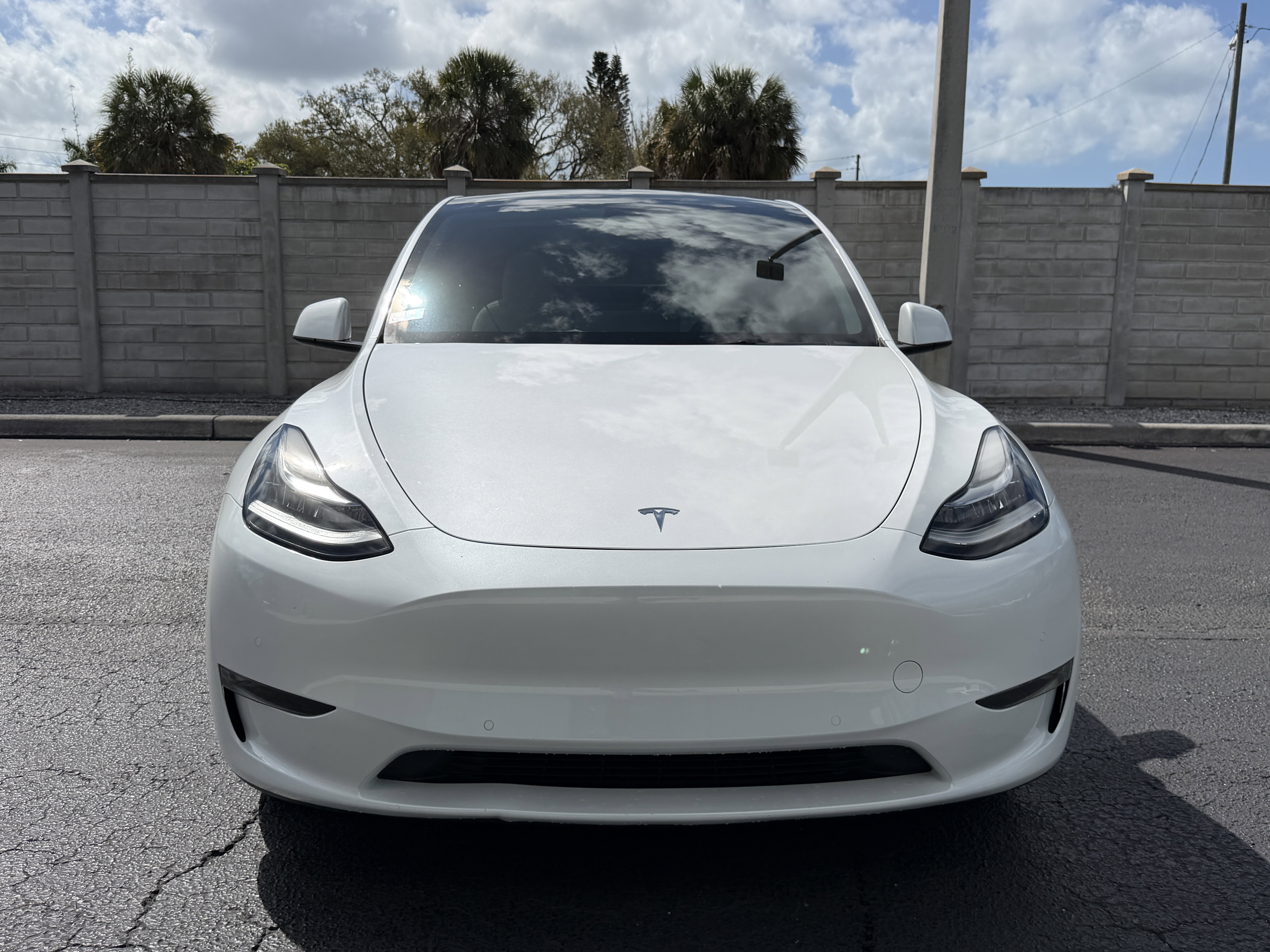 Used 2022 Tesla Model Y Long Range image 10