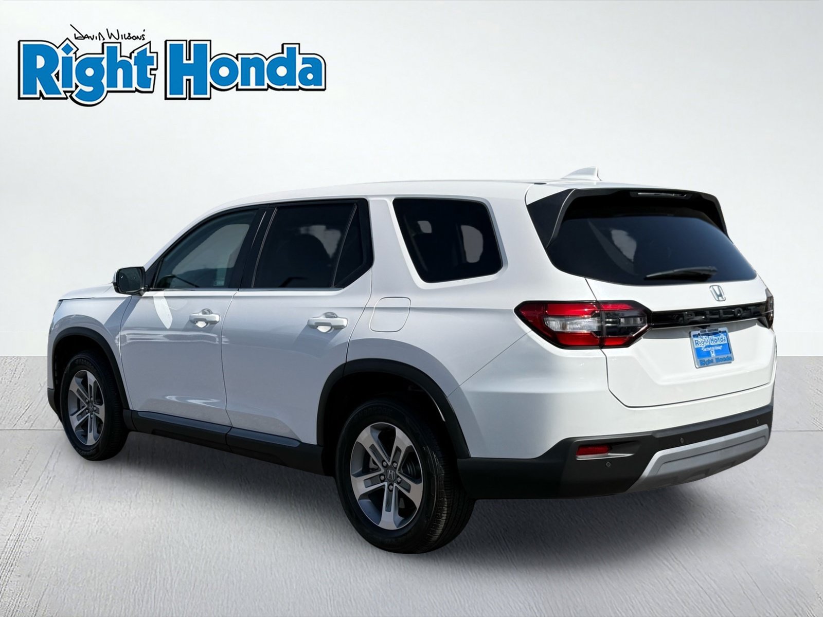 Used 2025 Honda Pilot EX-L image 4