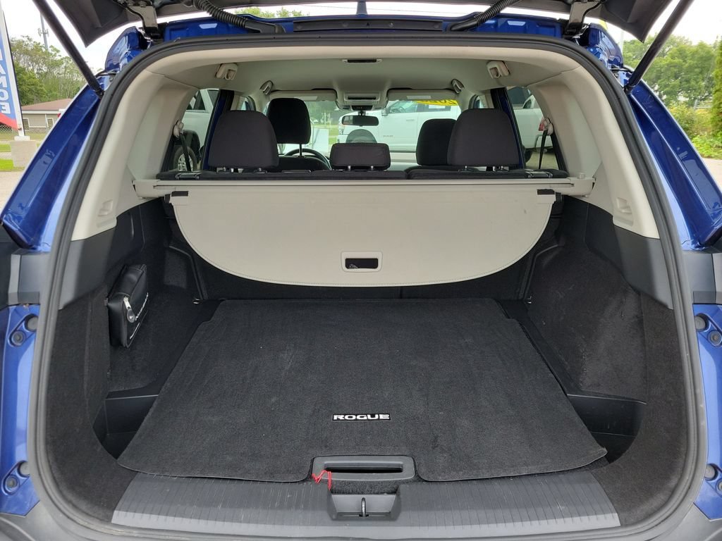 Used 2023 Nissan Rogue S AWD/4WD image 7