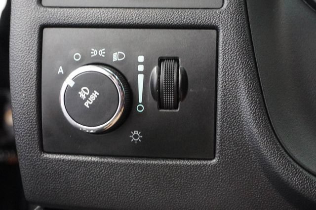 Used 2013 Dodge Challenger R/T Plus RWD image 19