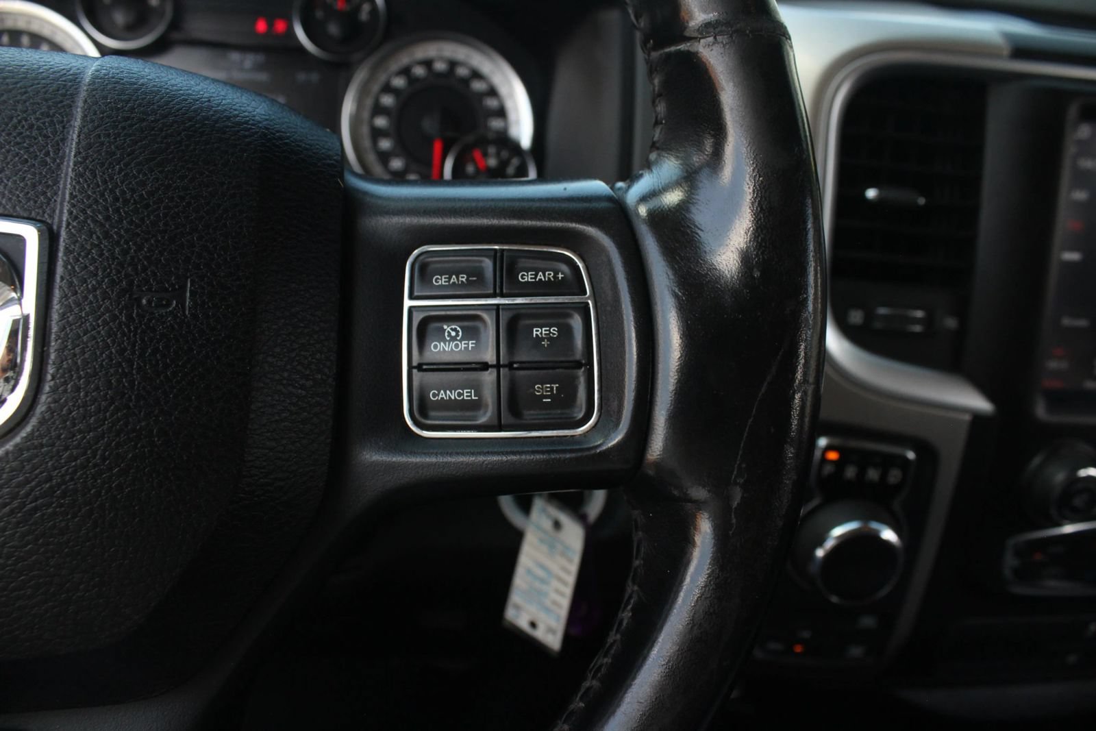 Used 2019 RAM 1500 Classic SLT w/ Luxury Group AWD/4WD image 29