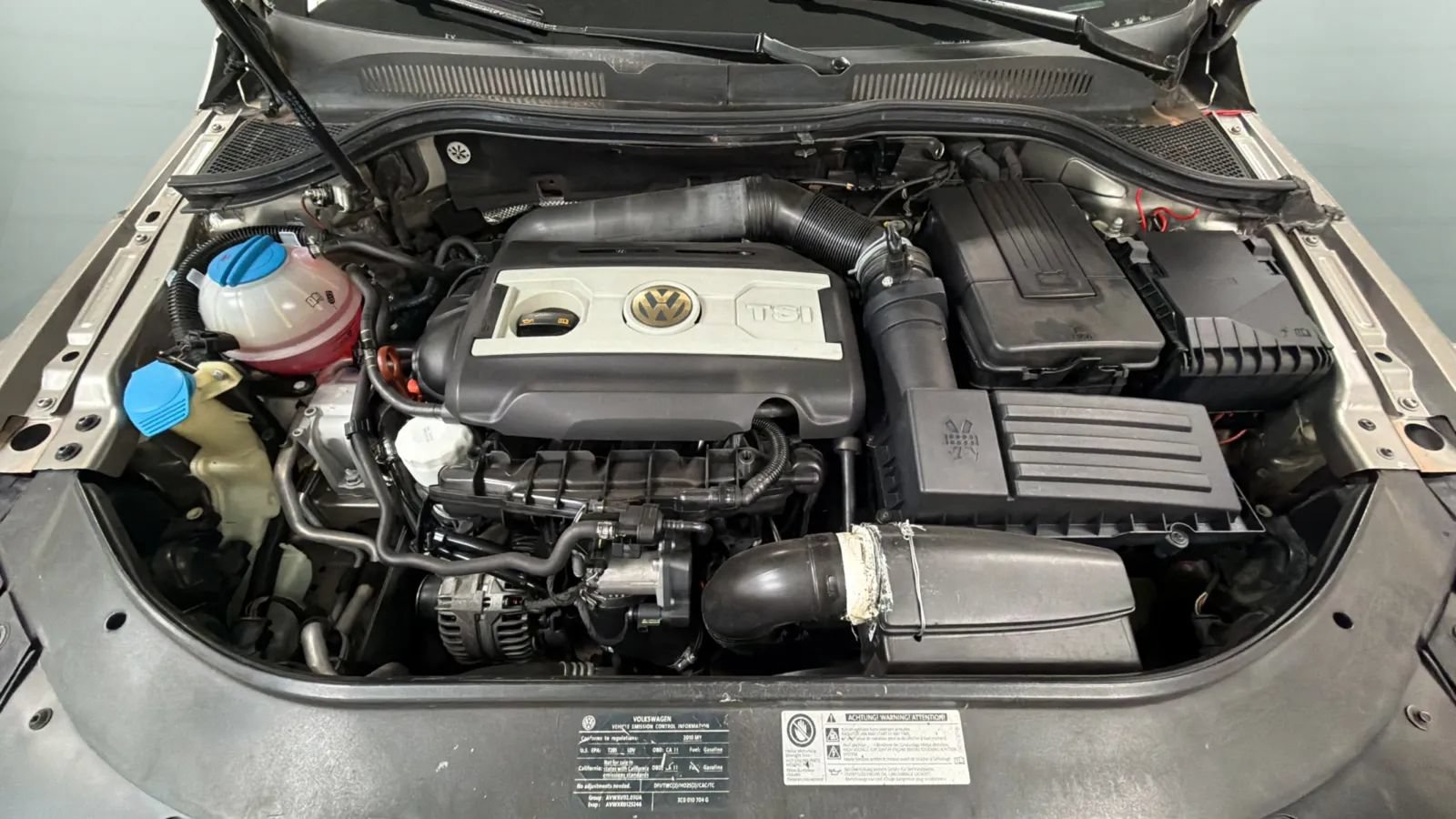 Used 2010 Volkswagen CC Sport FWD image 20