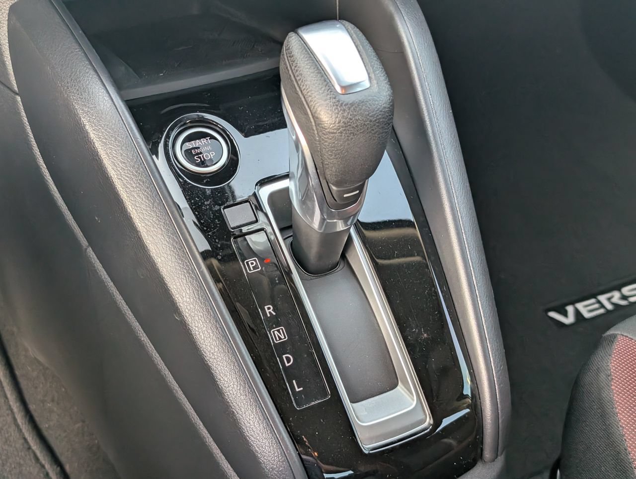 Certified 2025 Nissan Versa SR w/ Trunk Package FWD image 21
