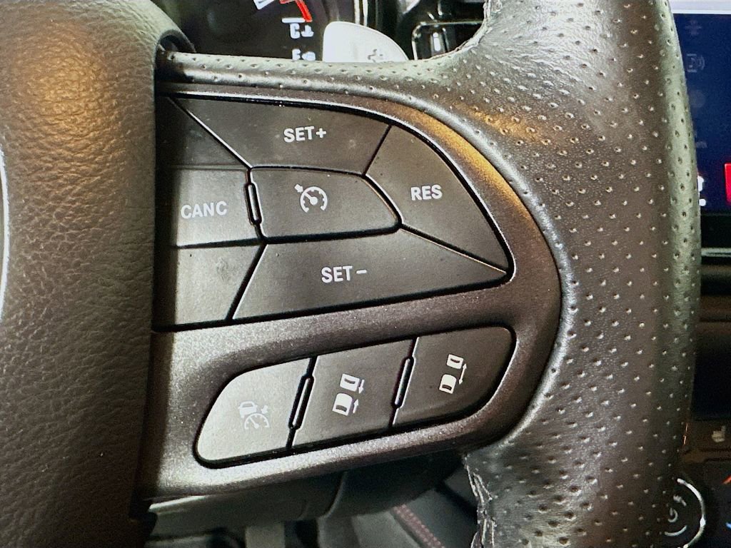 Used 2023 Dodge Durango R/T image 25