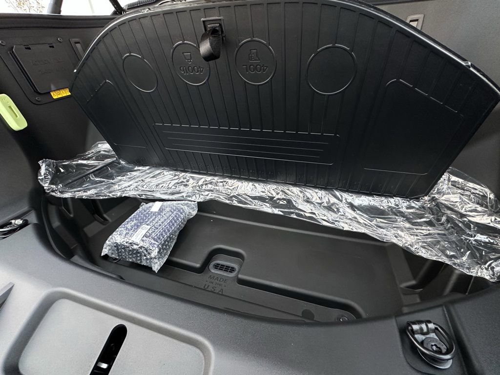 New 2025 Ford F150 Lightning XLT image 74