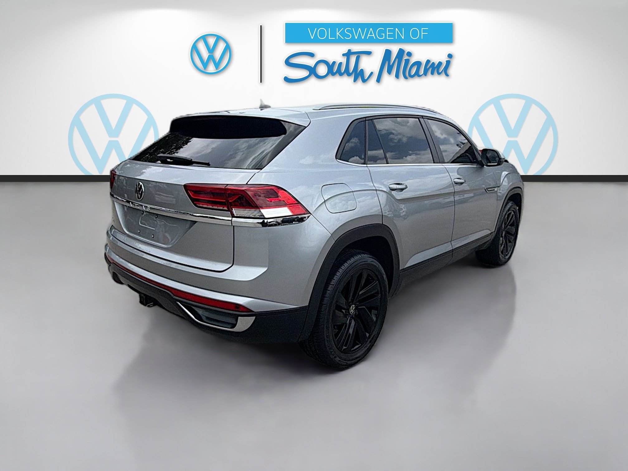 Used 2022 Volkswagen Atlas Cross Sport SE FWD image 7